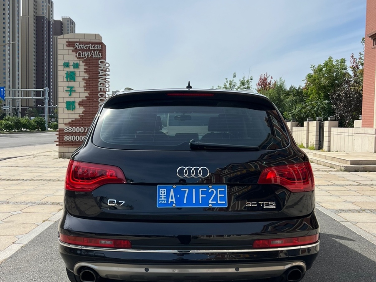 2012年09月奧迪 奧迪Q7  2013款 40 TFSI 技術(shù)型