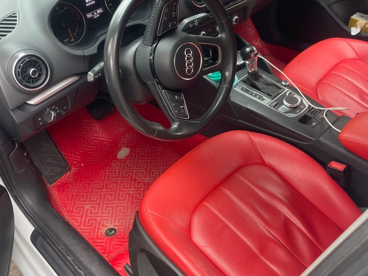 奧迪 奧迪A3  2019款 Sportback 35 TFSI 進(jìn)取型 國(guó)V圖片
