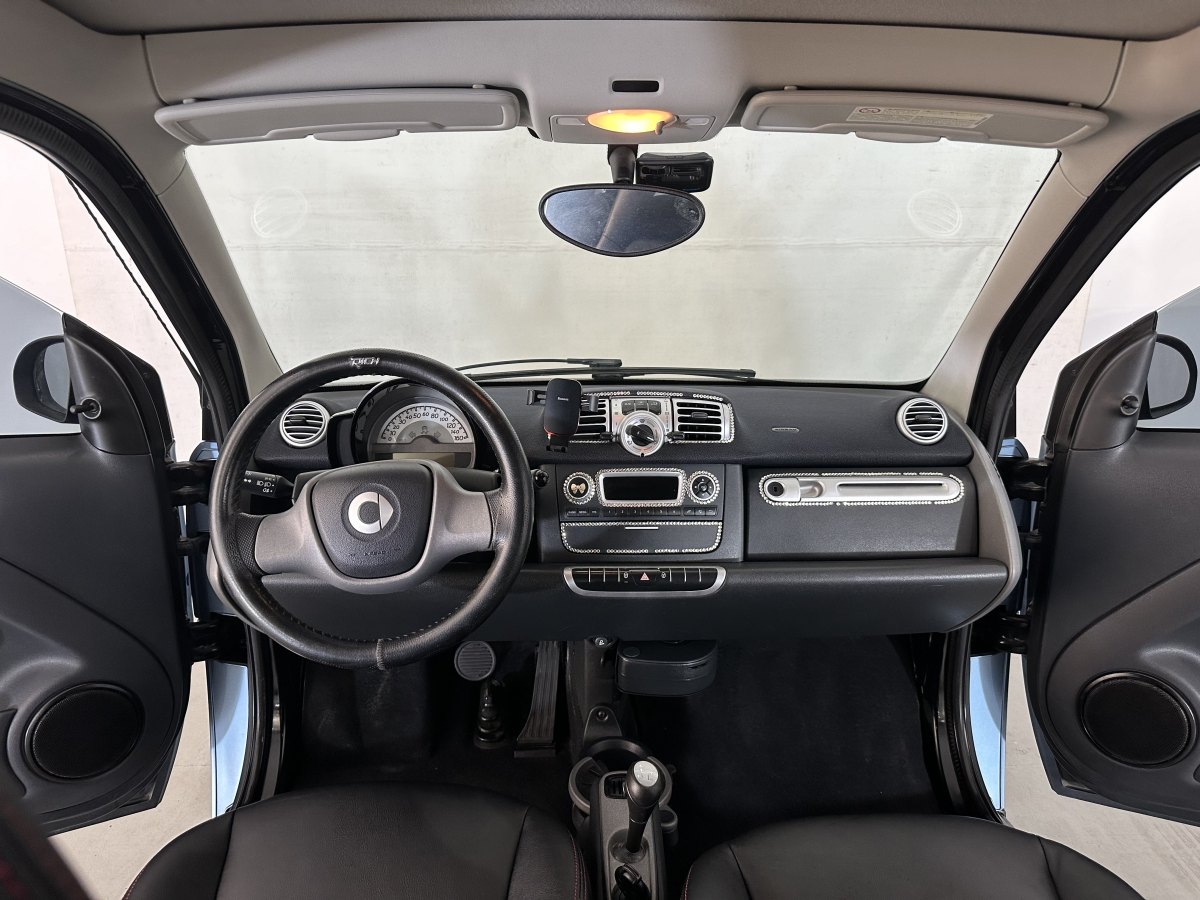 smart fortwo  2012款 1.0 MHD 硬頂標準版圖片