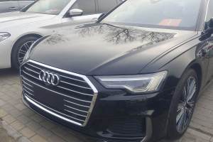 奥迪A6L 奥迪 45 TFSI quattro 臻选动感型