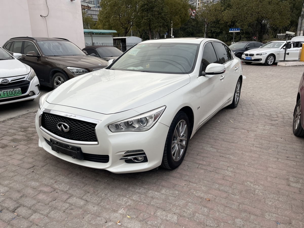 英菲尼迪 q50l 2021款 2.0t 豪華運動版圖片