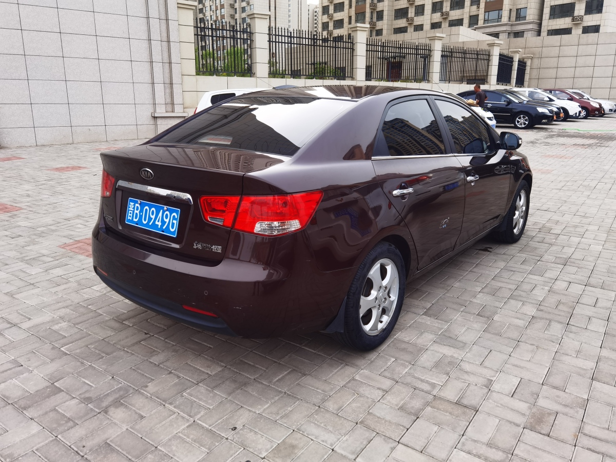 起亞 福瑞迪  2012款 1.6L MT GLS 紀(jì)念版圖片