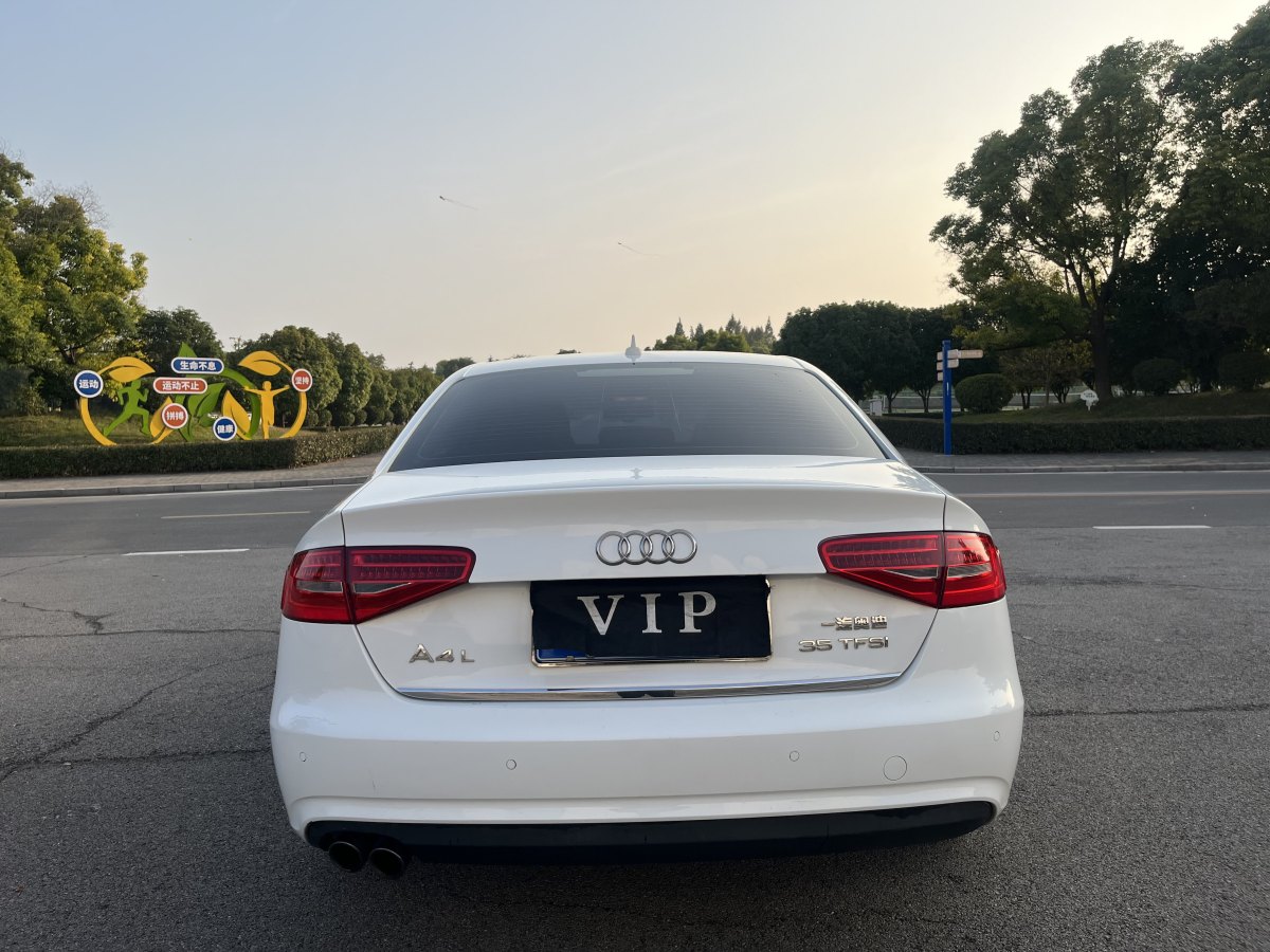 奧迪 奧迪A4L  2015款 35 TFSI 自動(dòng)舒適型圖片