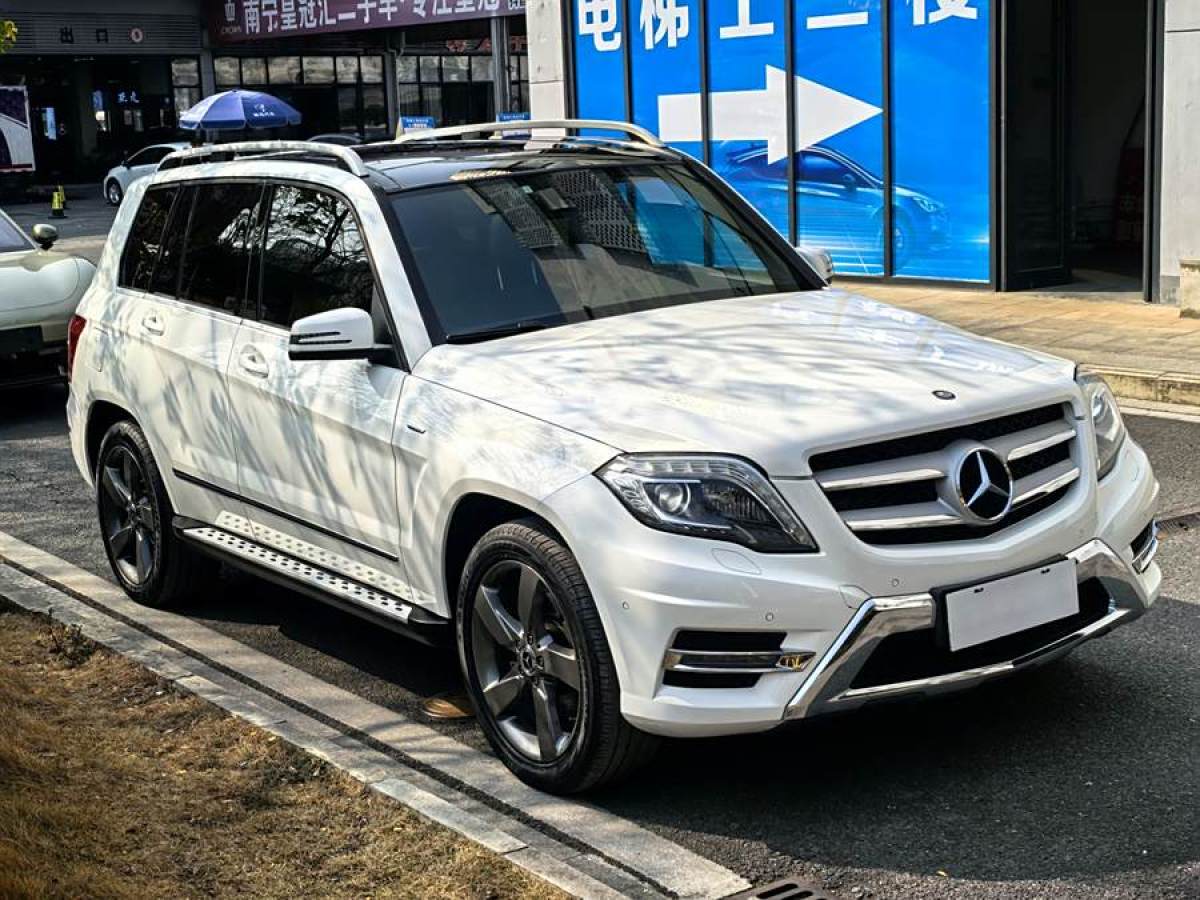 奔馳 奔馳GLK級  2015款 GLK 260 4MATIC 時尚型 極致版圖片