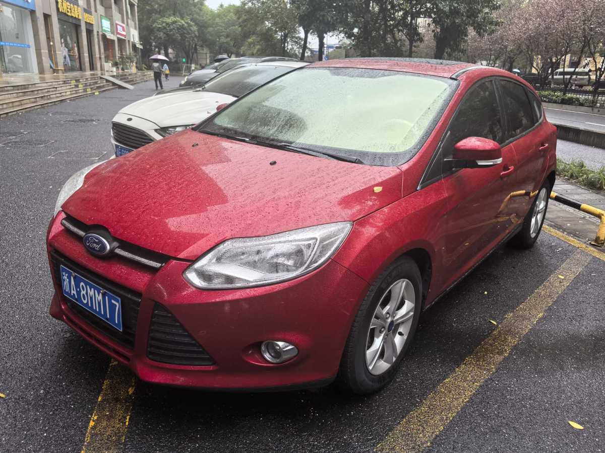 福特 ?？怂? 2012款 兩廂 1.6L 自動(dòng)風(fēng)尚型圖片