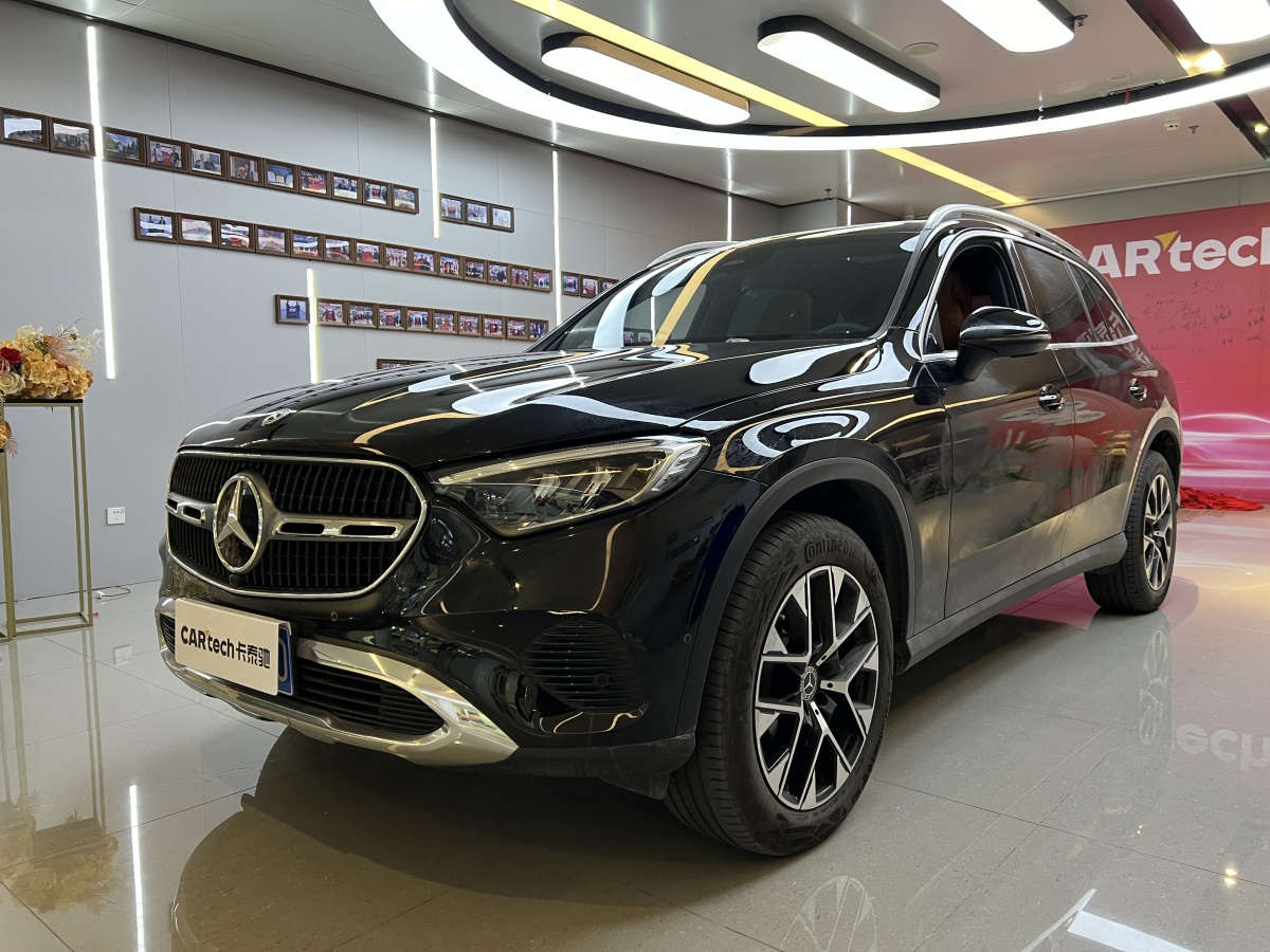 奔馳 奔馳GLC  2023款 改款 GLC 260 L 4MATIC 動(dòng)感型 5座圖片