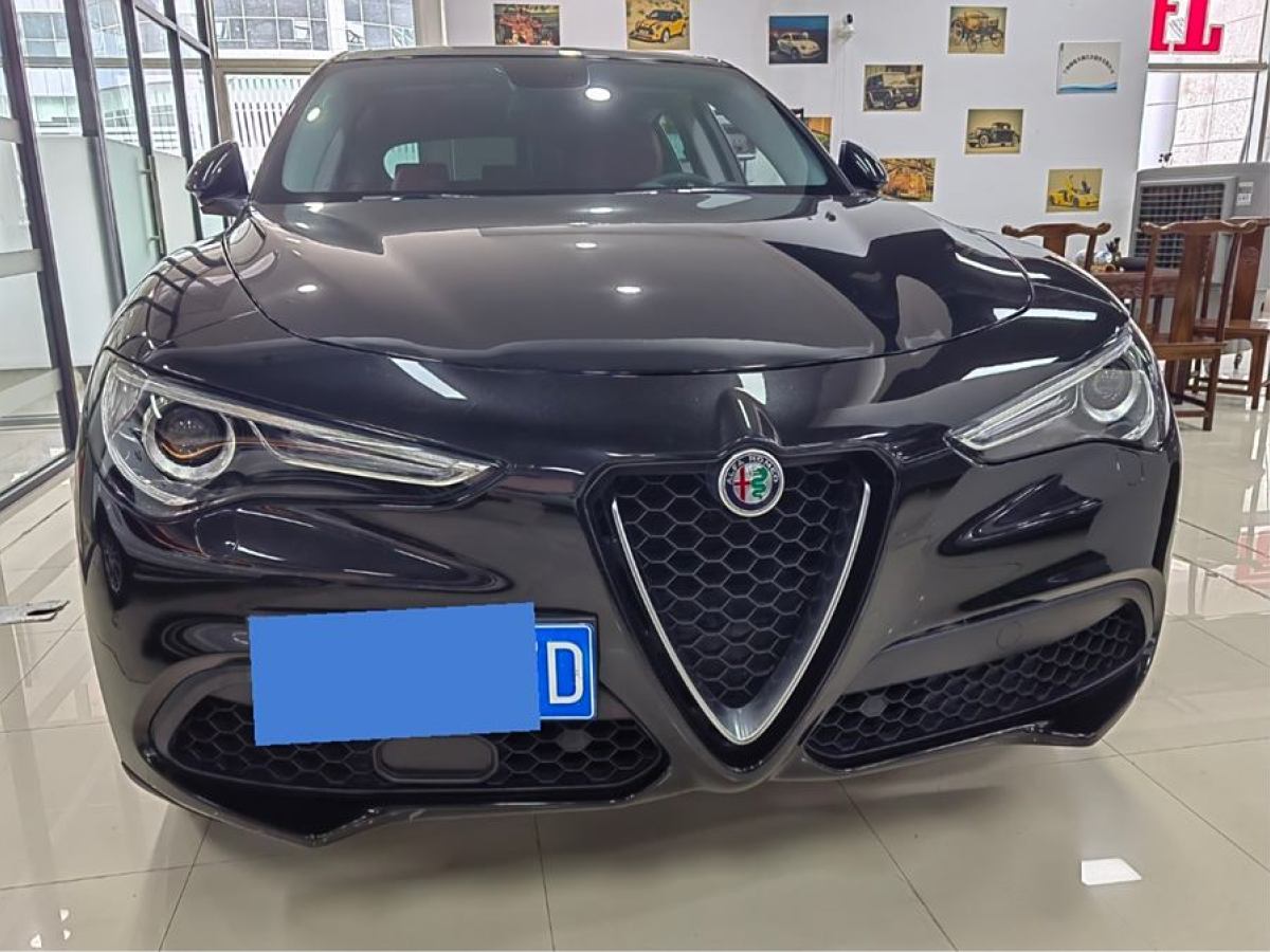 阿爾法·羅密歐 Stelvio  2017款 2.0T 280HP 豪華版圖片