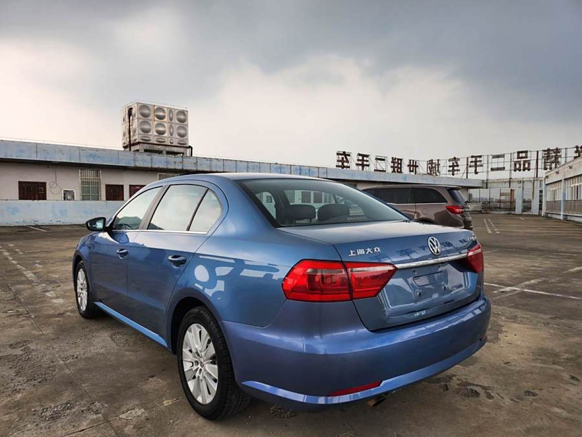 大眾 朗逸  2013款 改款經(jīng)典 1.6L 自動舒適版圖片