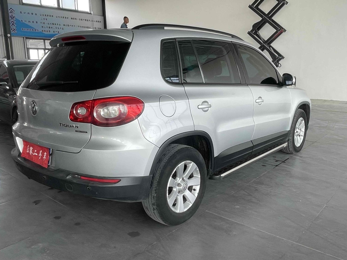 大眾 途觀  2012款 1.8TSI 自動(dòng)四驅(qū)風(fēng)尚版圖片