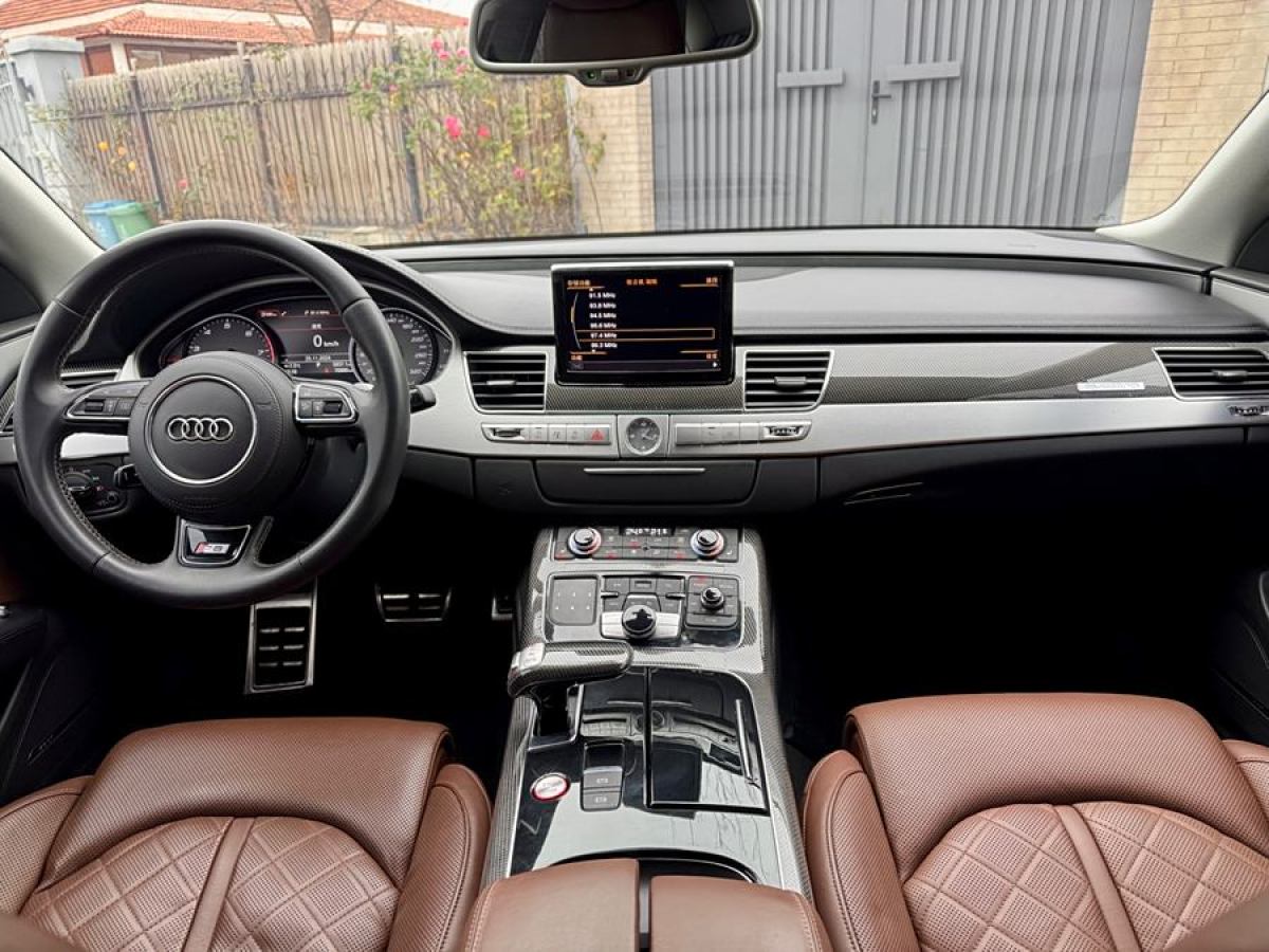 奧迪 奧迪S8  2013款 S8 4.0TFSI quattro圖片