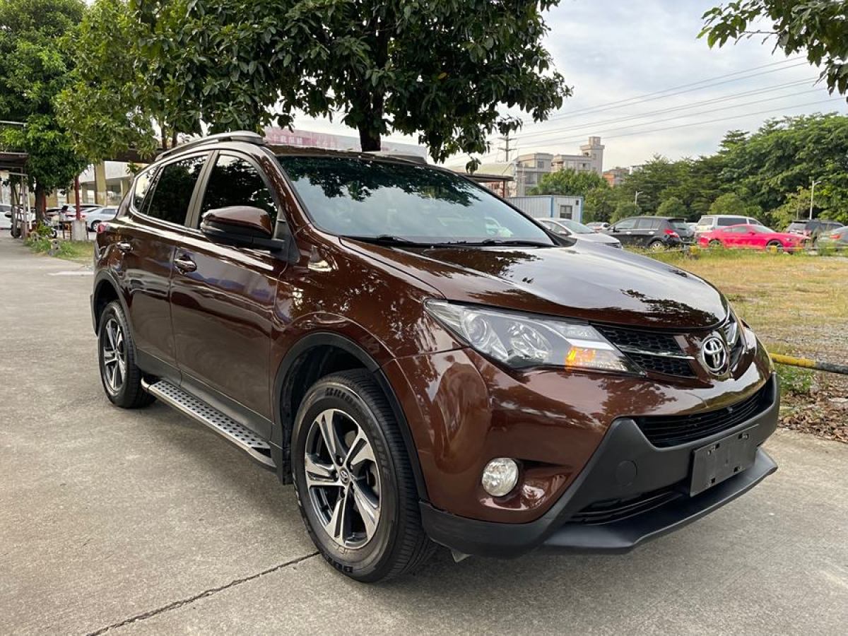 豐田 RAV4榮放  2015款 2.0L CVT兩驅(qū)都市版圖片