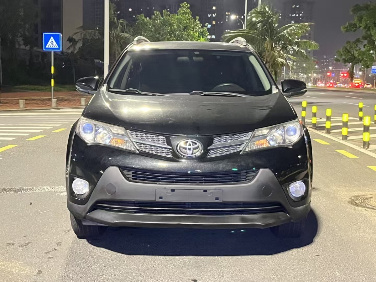 豐田 RAV4  2018款 榮放 2.0L CVT兩驅(qū)風(fēng)尚版圖片