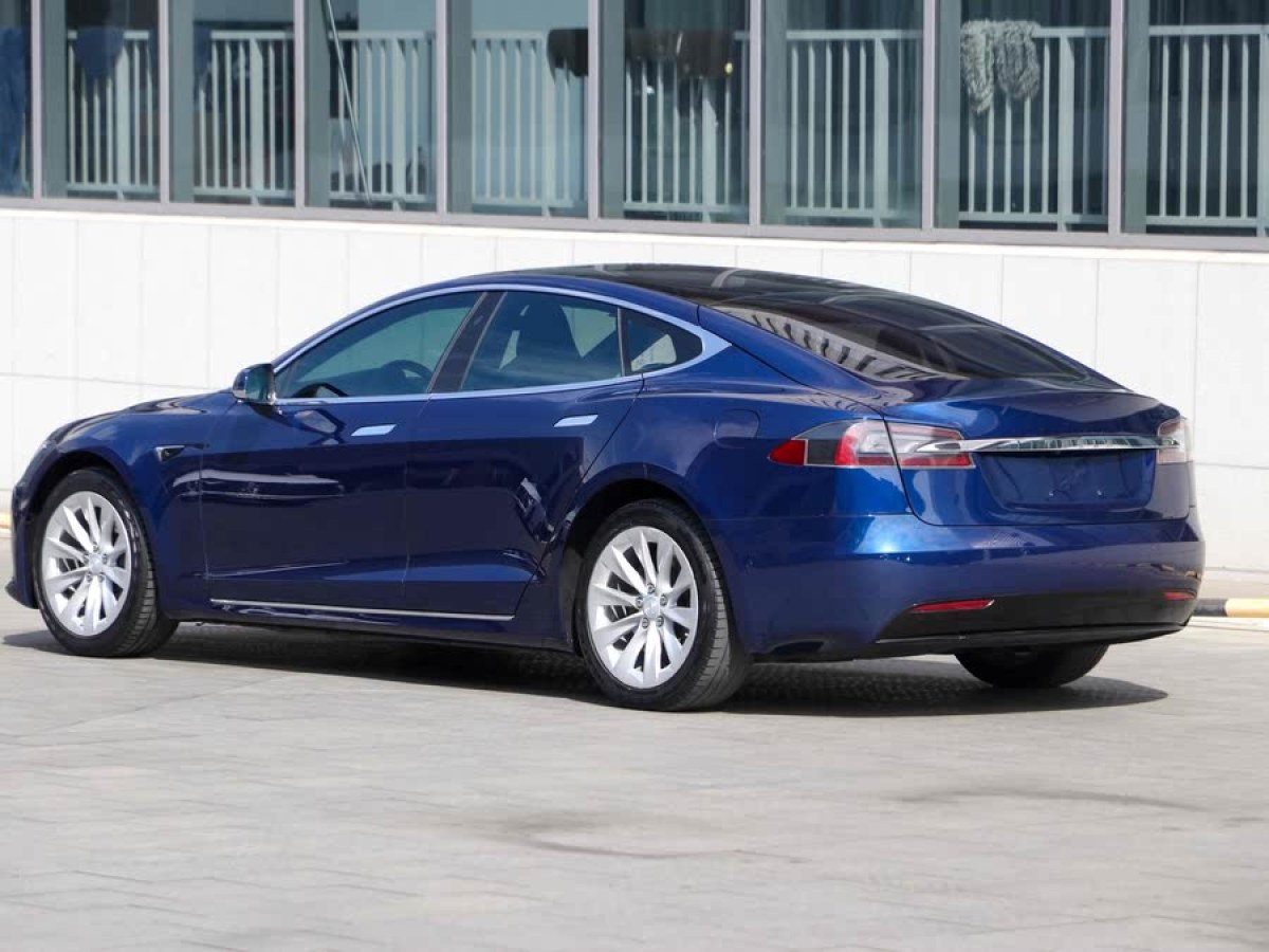 特斯拉 Model S  2017款 Model S 75D 標準續(xù)航版圖片