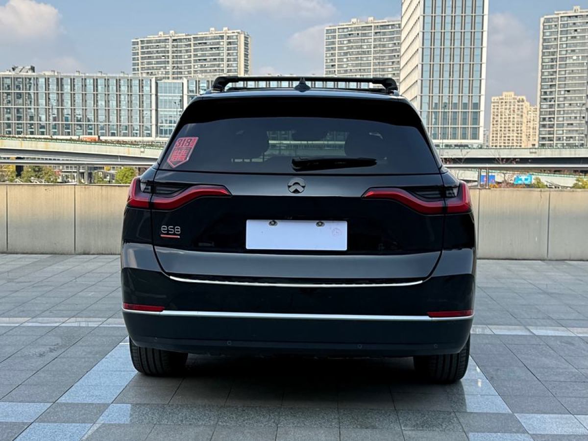 蔚來 ES8  2020款 415KM 基準(zhǔn)版 六座版圖片