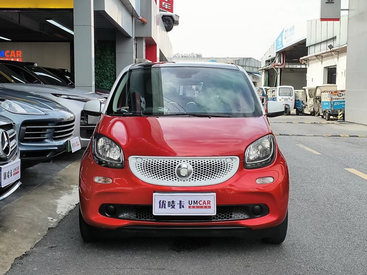 smart forfour  2016款 1.0L 52千瓦激情版圖片