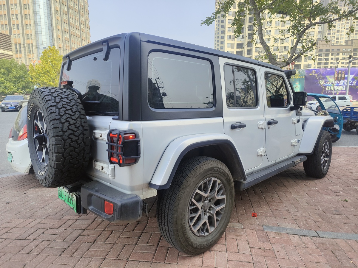 Jeep 牧馬人新能源  2021款 四門 2.0T 4xe 撒哈拉圖片