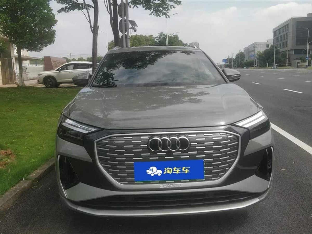 奧迪 奧迪Q4 e-tron  2024款 40 e-tron 創(chuàng)行版圖片