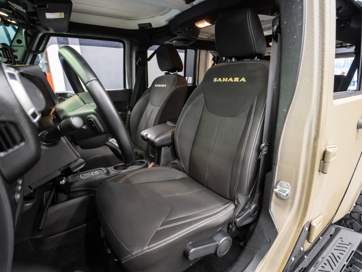2016年3月Jeep 牧马人  2019款  2.0T Rubicon 两门版