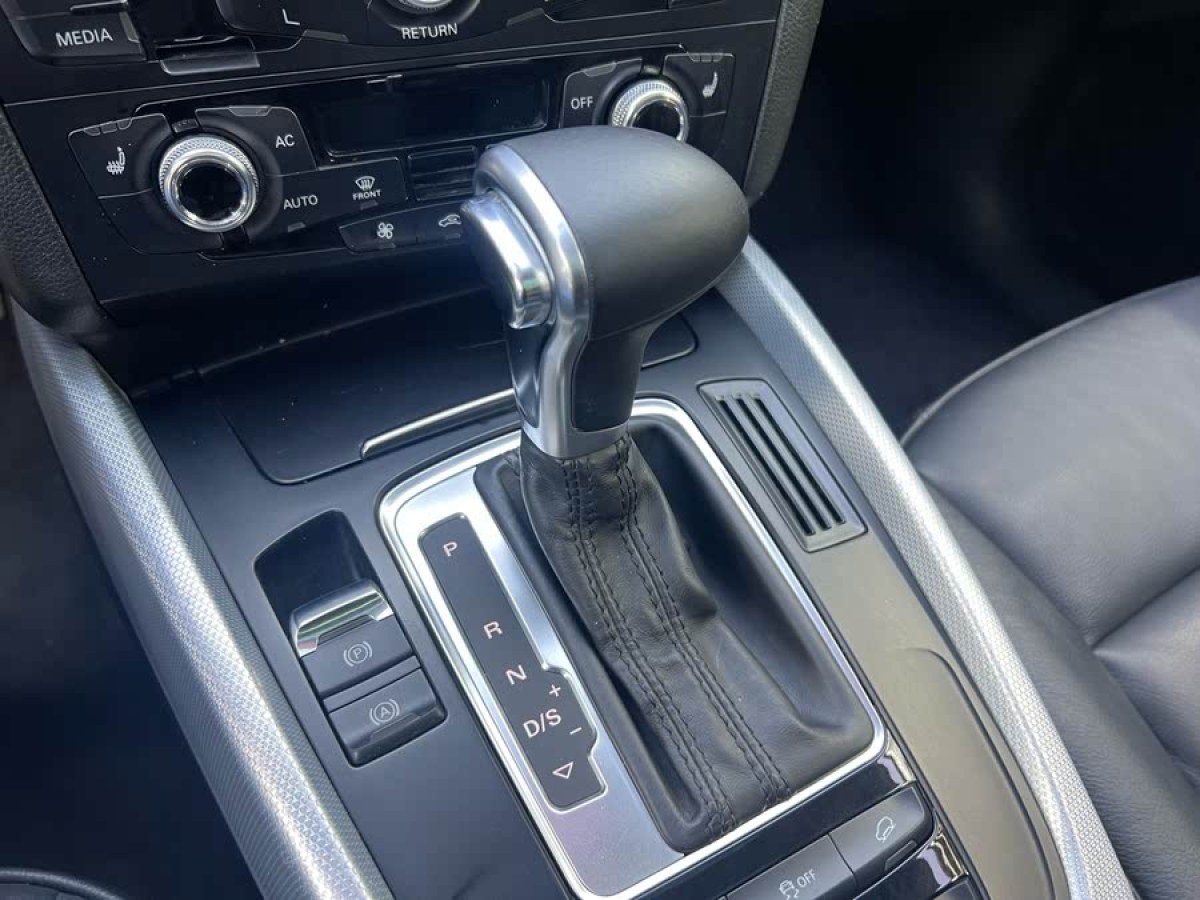 奧迪 奧迪Q5  2013款 40 TFSI 技術(shù)型圖片