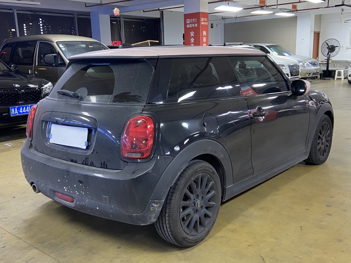 MINI MINI  2020款 1.5T COOPER 經(jīng)典派圖片