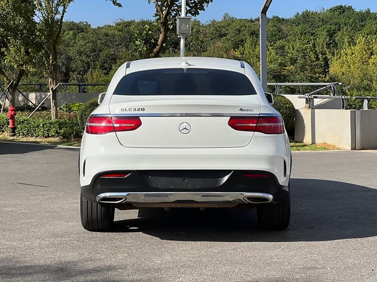 奔馳 奔馳GLE轎跑  2015款 GLE 320 4MATIC 轎跑SUV圖片