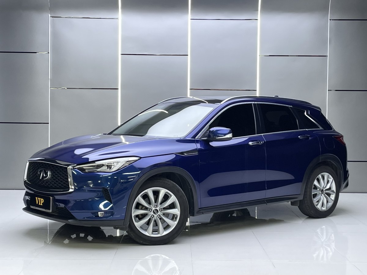 英菲尼迪 QX50  2018款 QX50 2.0T CVT兩驅(qū)時(shí)尚版圖片