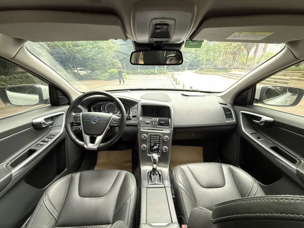 沃爾沃 XC60  2016款 T5 AWD 智遠(yuǎn)版圖片