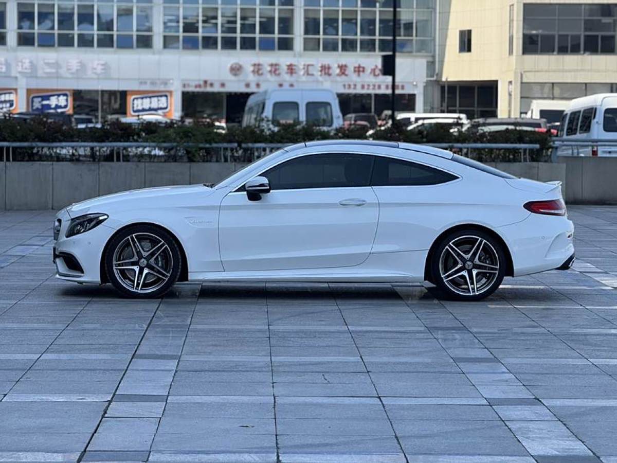 奔馳 奔馳C級(jí)AMG  2015款 AMG C 63圖片