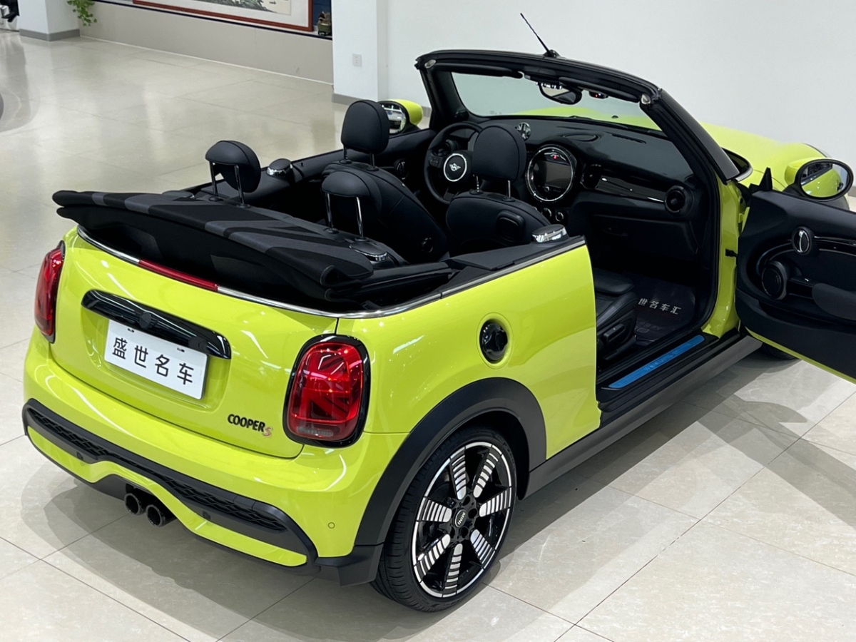 MINI MINI  2022款 2.0T COOPER S CABRIO 黑標(biāo)特別版圖片