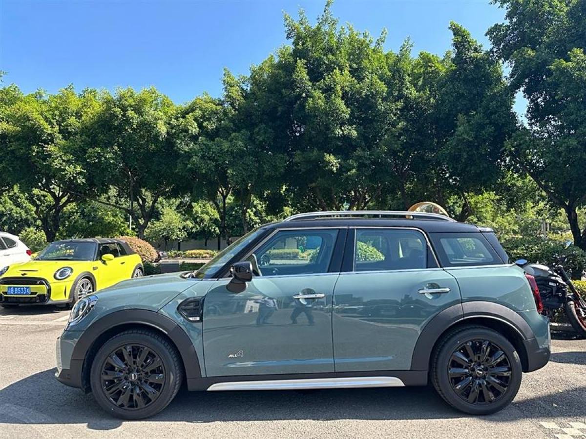 MINI COUNTRYMAN  2023款 改款 1.5T COOPER ALL4 鑒賞家圖片