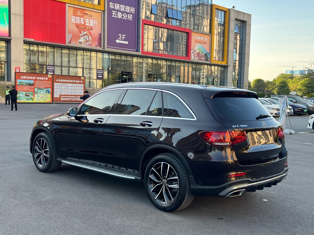 奔馳 奔馳GLC  2018款 改款 GLC 300 4MATIC 動(dòng)感型圖片