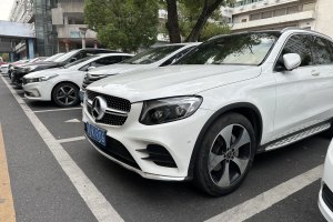 奔驰GLC 奔驰 GLC 300 4MATIC 动感型