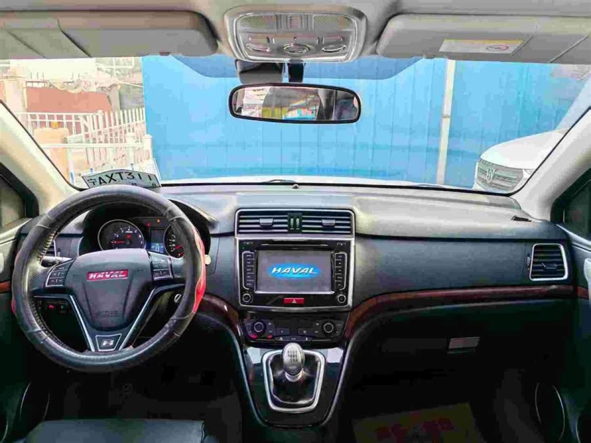 哈弗 H6  2013款 運動版 1.5T 手動兩驅(qū)尊貴型圖片