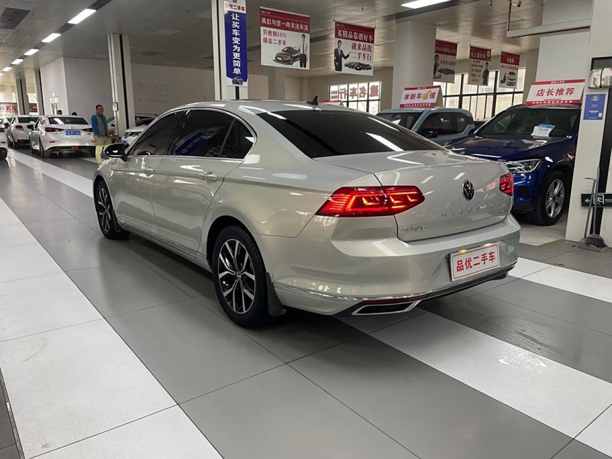 大眾 邁騰  2020款 330TSI DSG 領(lǐng)先型圖片