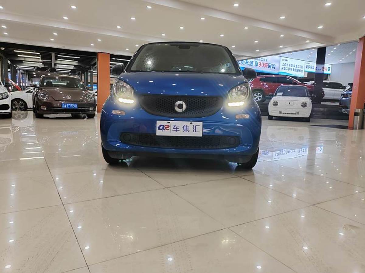 smart fortwo  2015款 1.0L 52千瓦硬頂靈動(dòng)版圖片