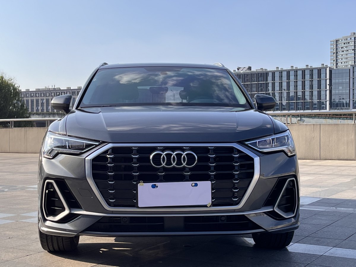 奧迪 奧迪Q3  2024款 35 TFSI 進(jìn)取動感型圖片