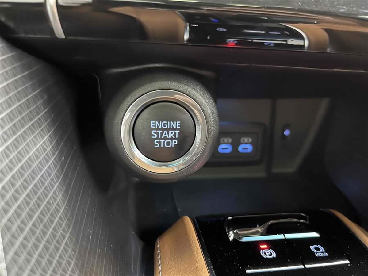 豐田 威颯  2022款 2.0L CVT四驅(qū)至尊版圖片