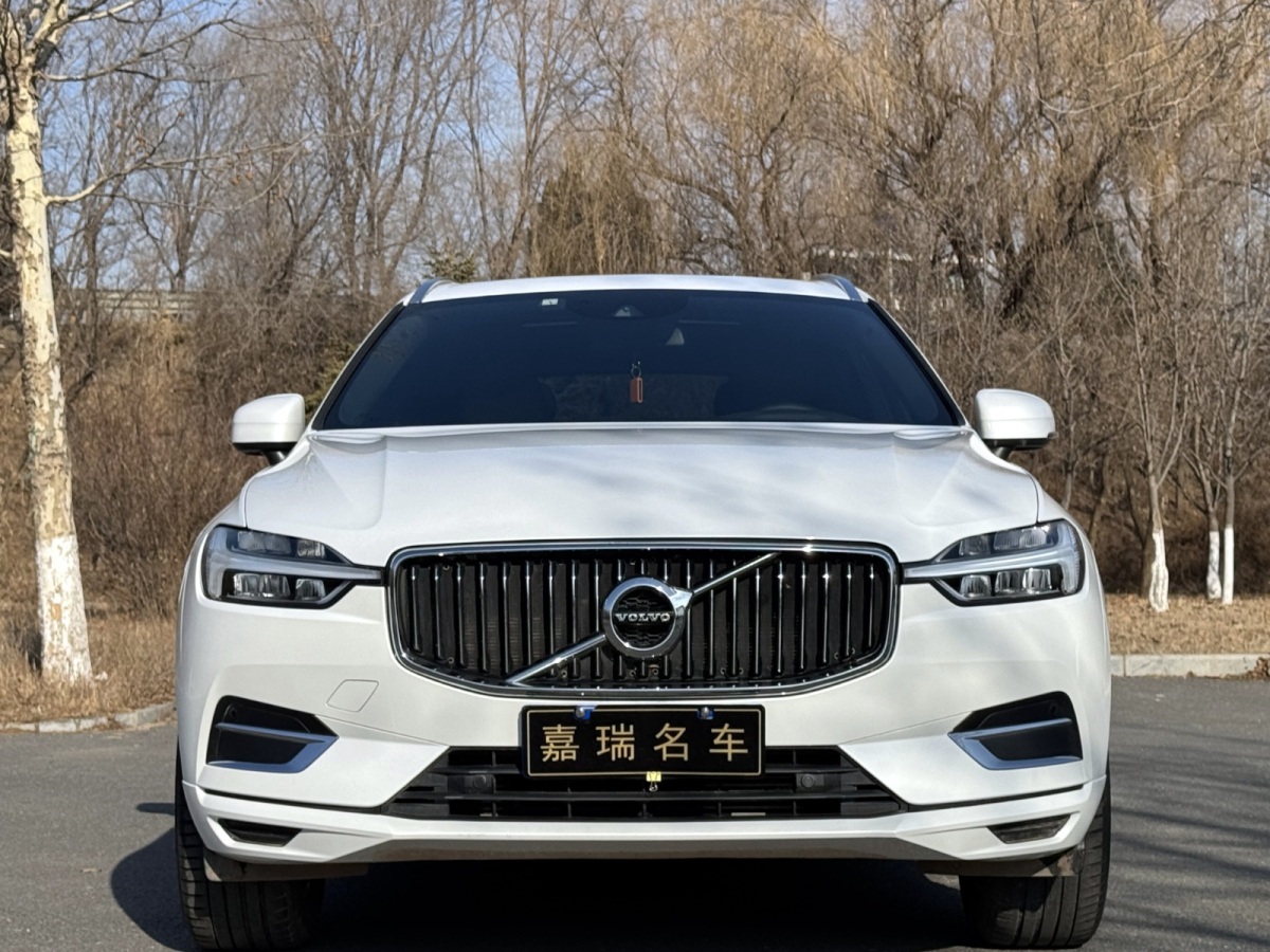 沃爾沃 XC60  2020款 T5 四驅(qū)智逸豪華版圖片