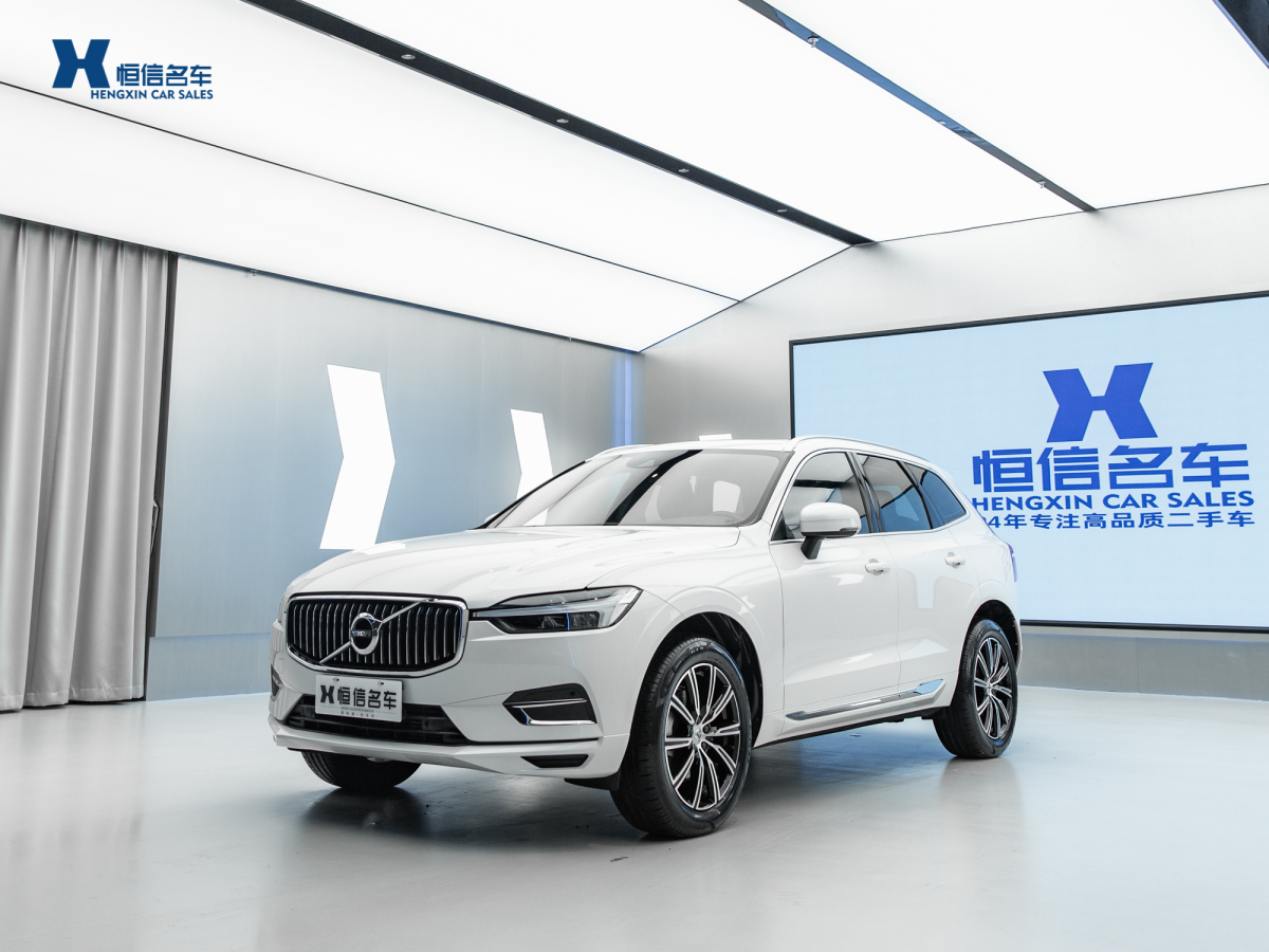 沃爾沃 XC60  2021款 T5 四驅(qū)智遠(yuǎn)豪華版圖片