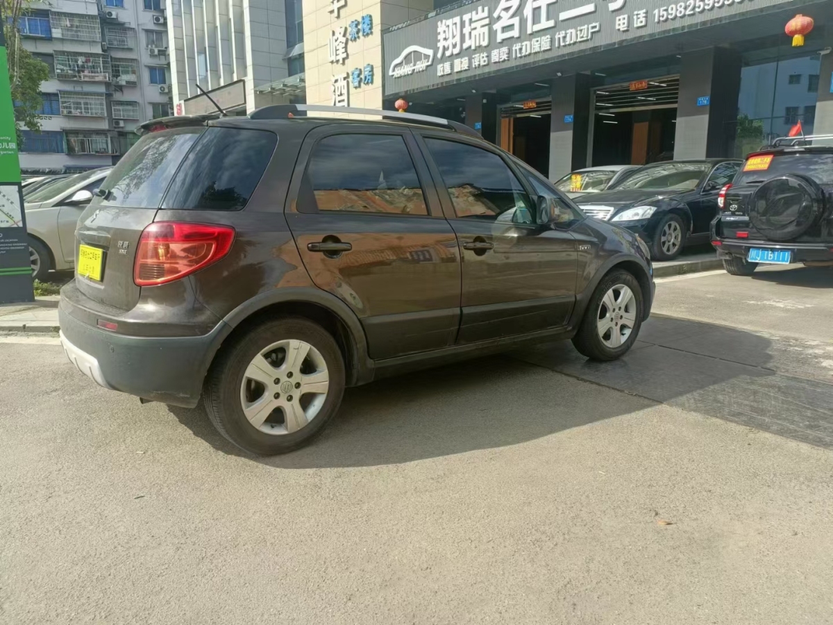 鈴木 天語 2012款 sx4 1.6l 兩廂銳騎型圖片