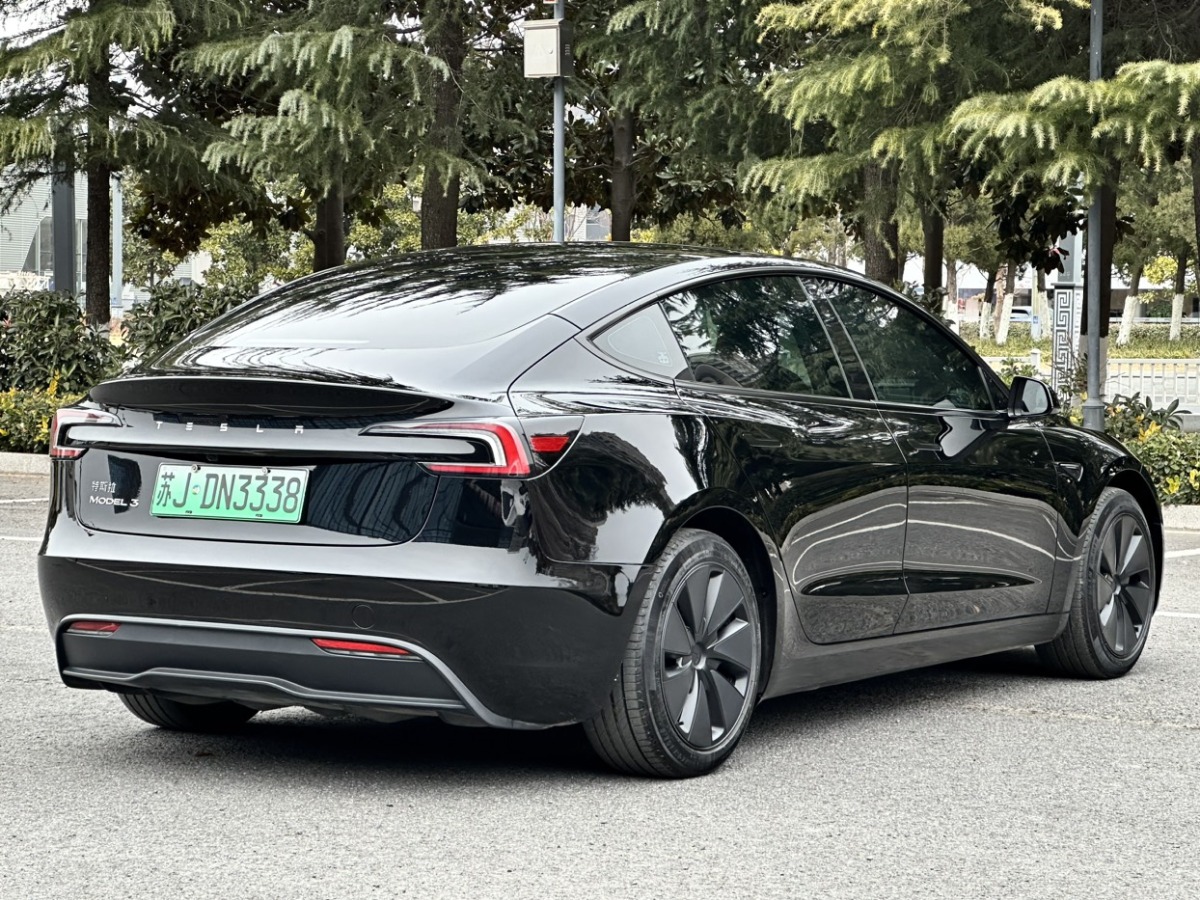 特斯拉 Model Y  2023款 后輪驅(qū)動(dòng)版圖片