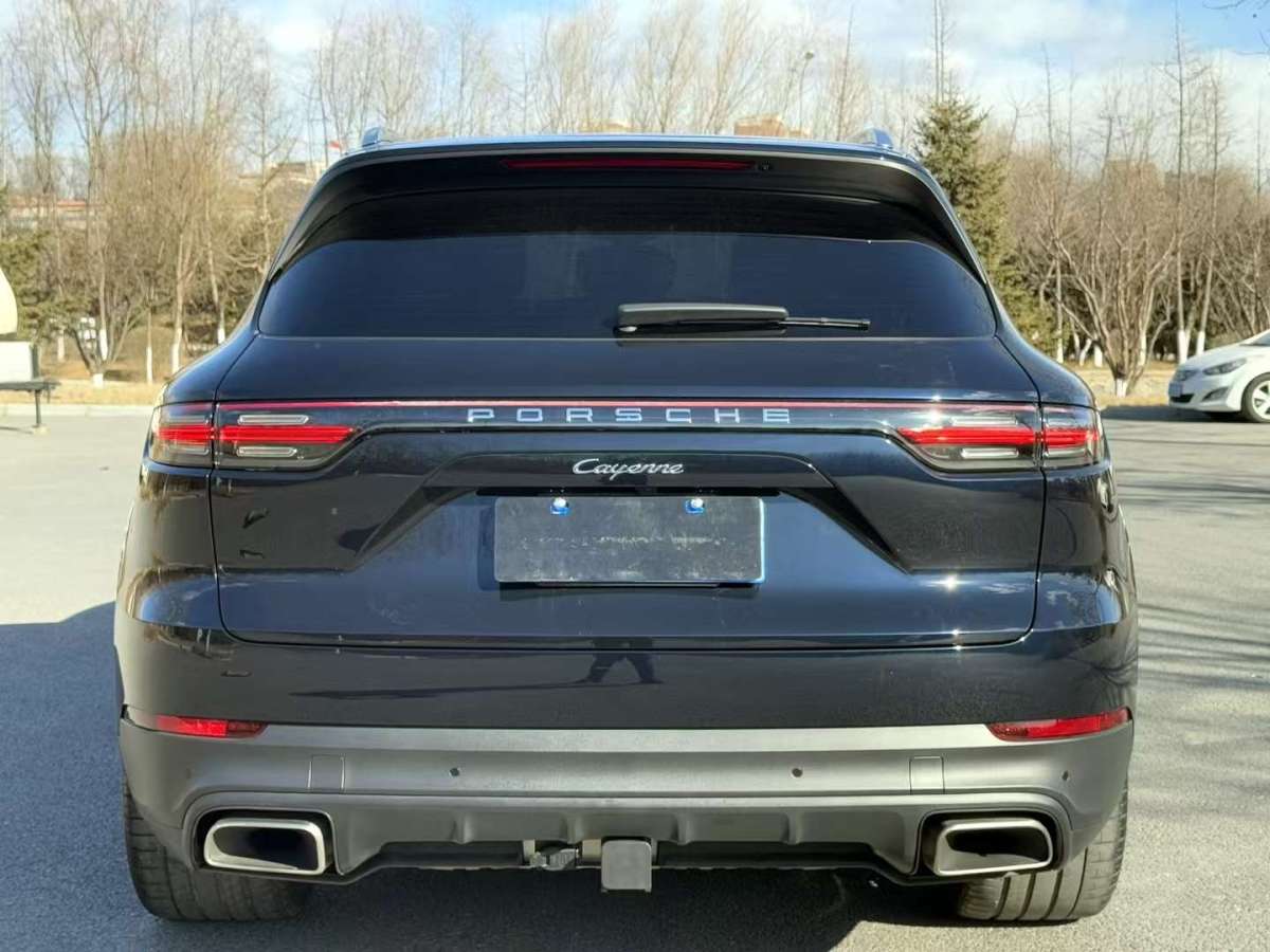 保時(shí)捷 Cayenne  2022款 Cayenne 3.0T 鉑金版圖片