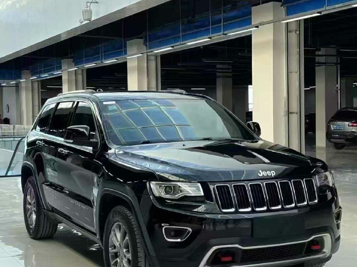 Jeep 大切諾基  2016款 3.0L 精英導航版圖片