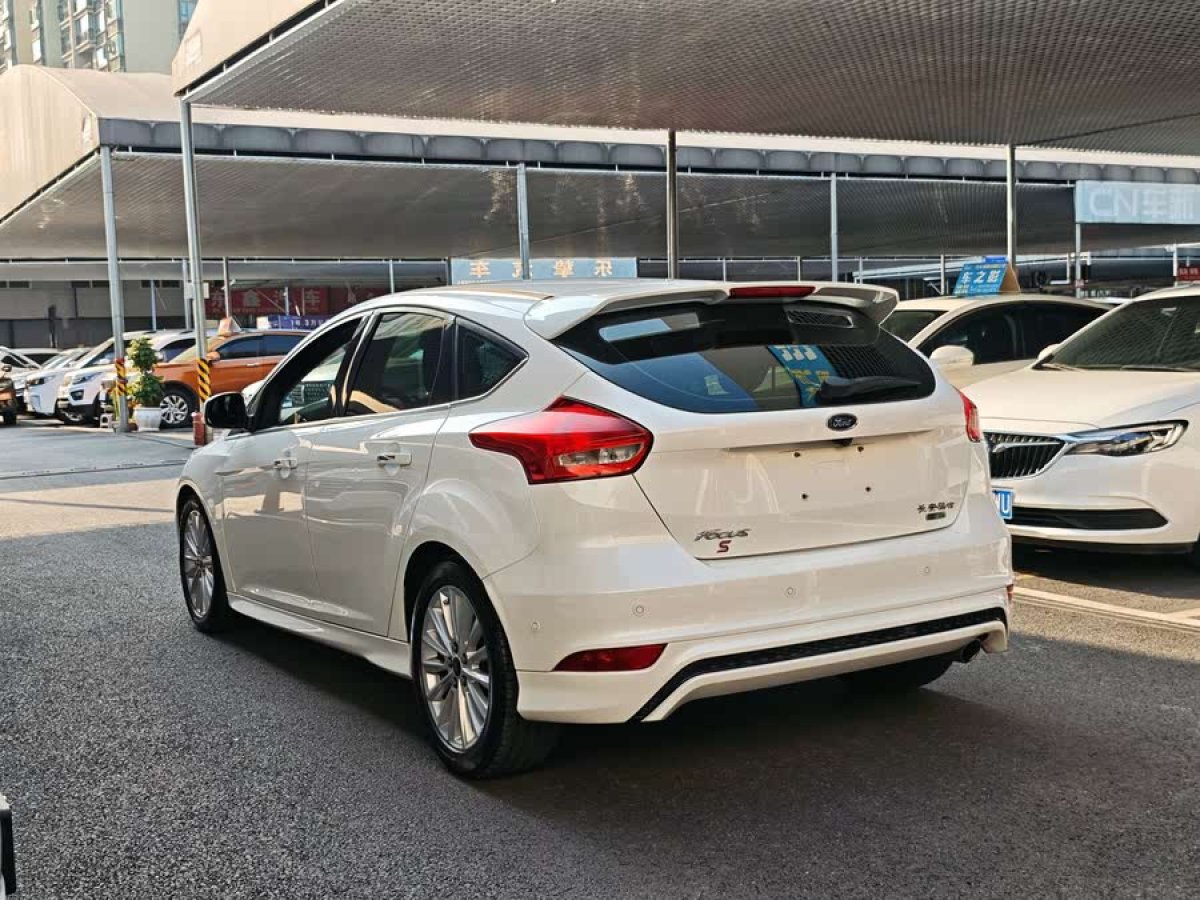 福特 ?？怂? 2015款 兩廂 EcoBoost 180 自動(dòng)運(yùn)動(dòng)型圖片