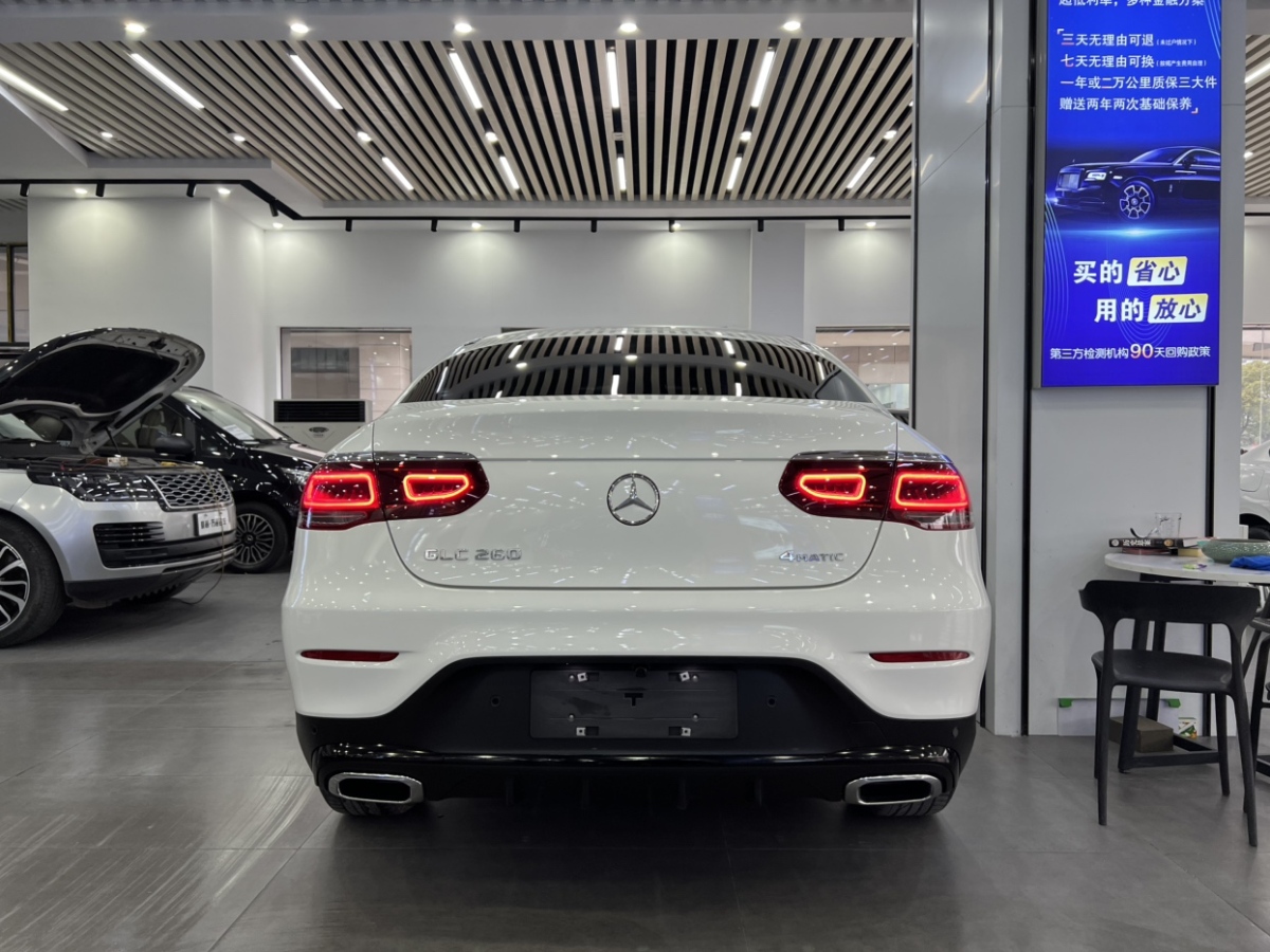 奔馳 奔馳GLC  2021款 GLC 260 4MATIC 轎跑SUV圖片