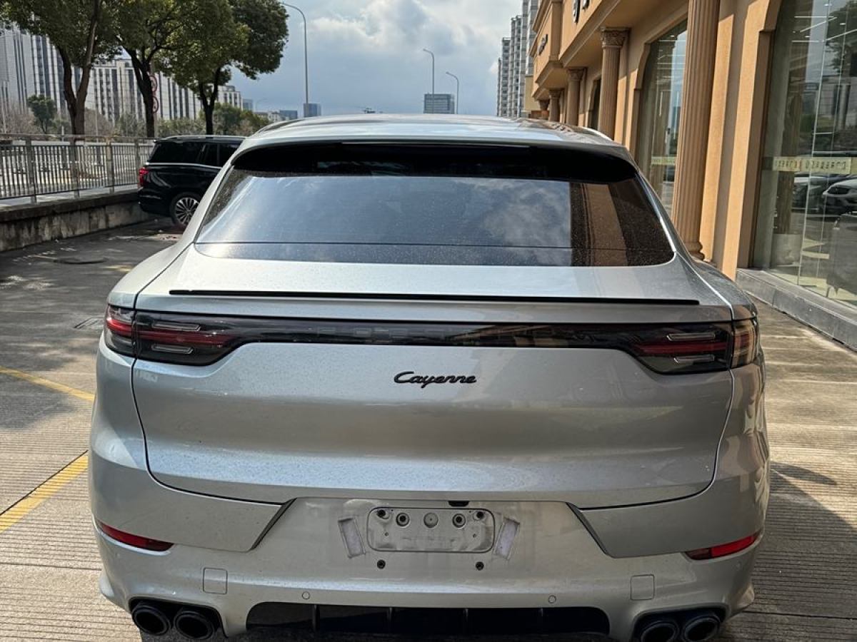 2022年7月保時捷 Cayenne新能源  2020款 Cayenne E-Hybrid Coupé 2.0T