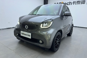 smart fortwo 2018款 0.9T 66千瓦耀鈦度特別版  