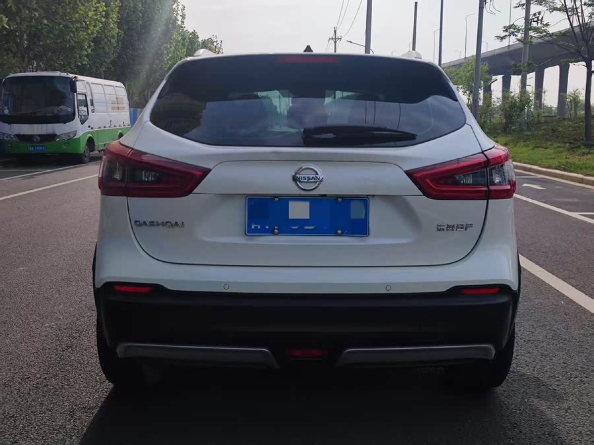日產(chǎn) 逍客  2021款 2.0L CVT豪華版圖片
