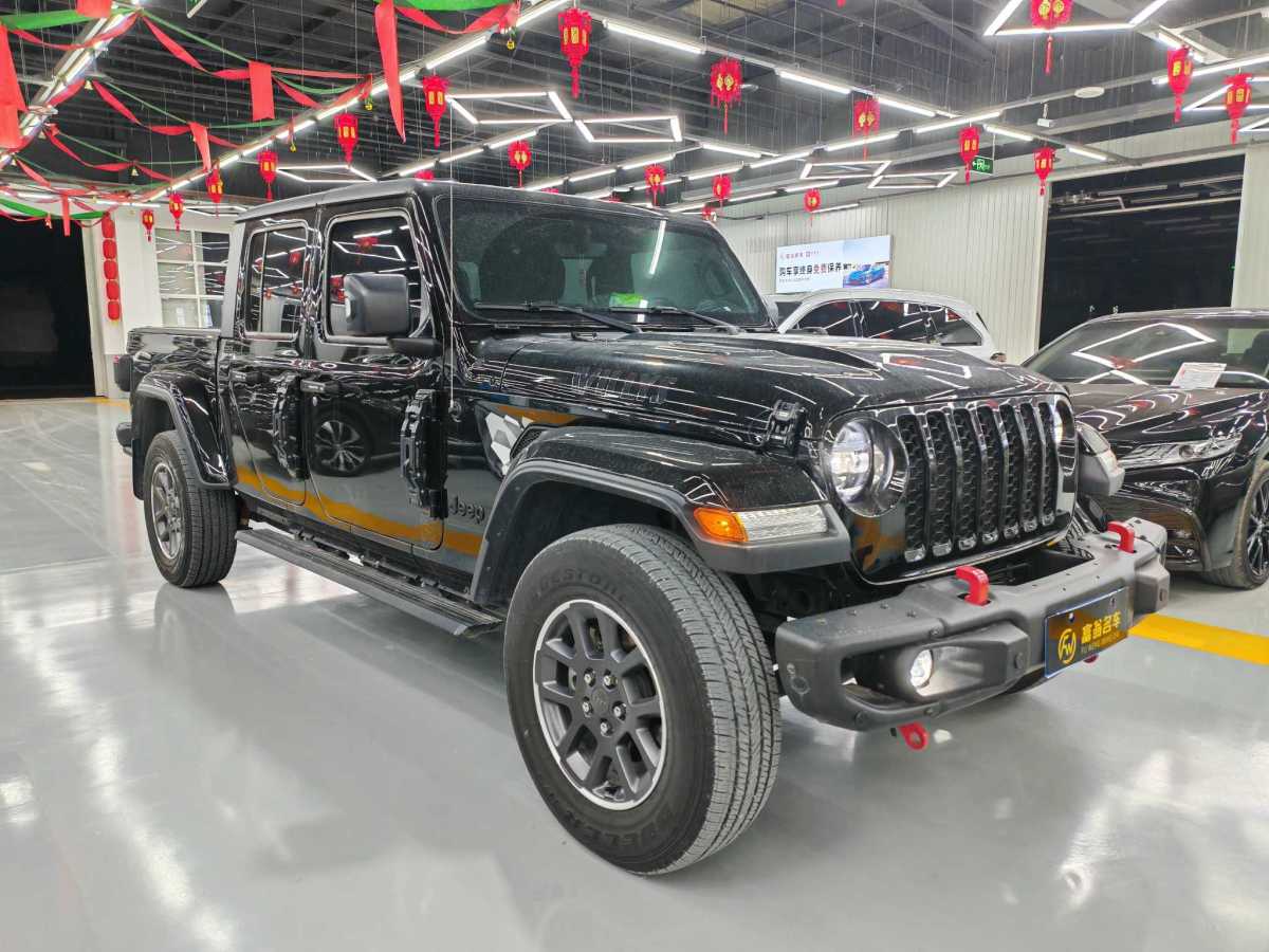 2023年3月Jeep 角斗士  2022款 3.6L 先行版