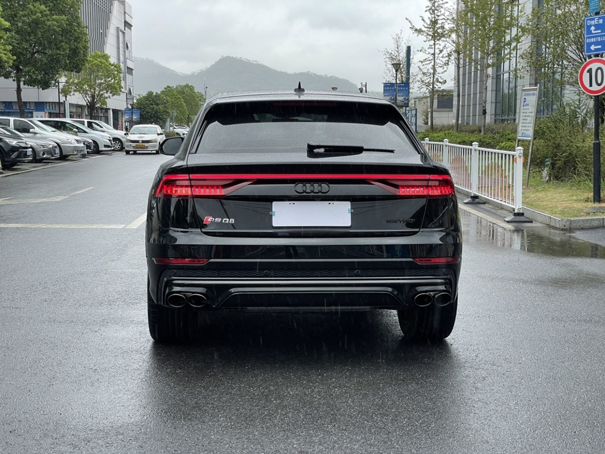 奧迪 奧迪Q8  2021款 45 TFSI 豪華致雅型圖片